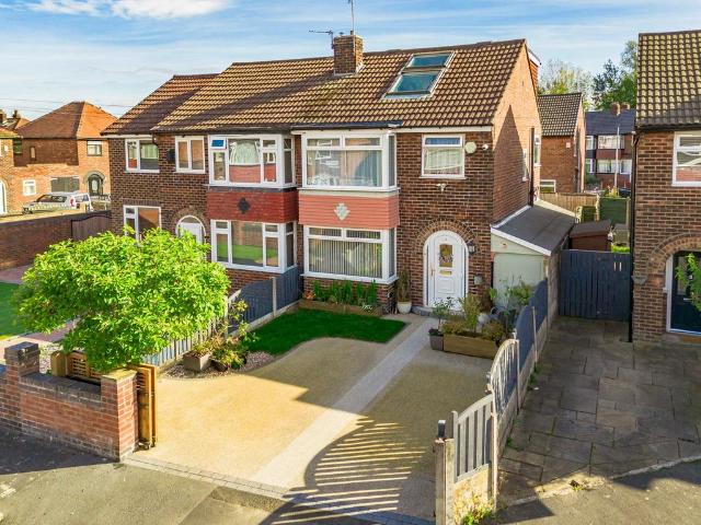 4 bedroom semi detached house for sale