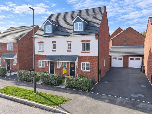 4 bedroom semi detached house for sale