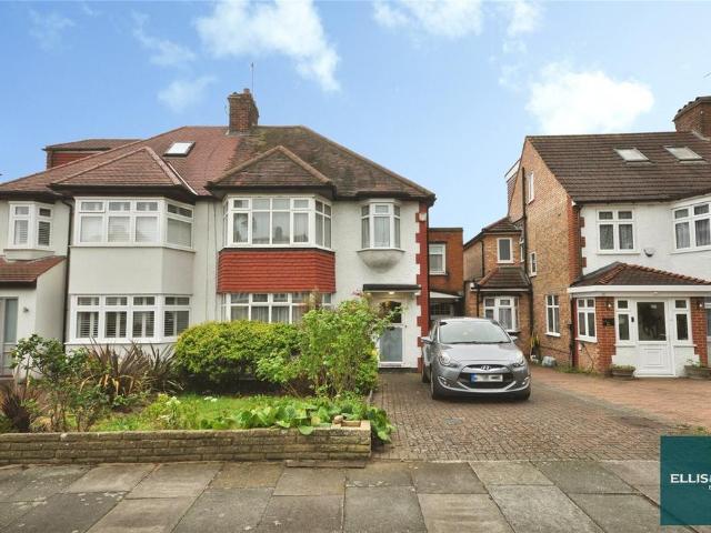 4 bedroom semi detached house for sale