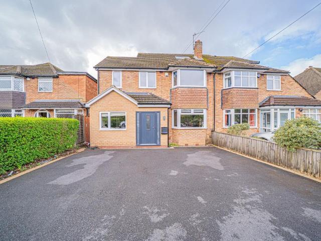 4 bedroom semi detached house for sale
