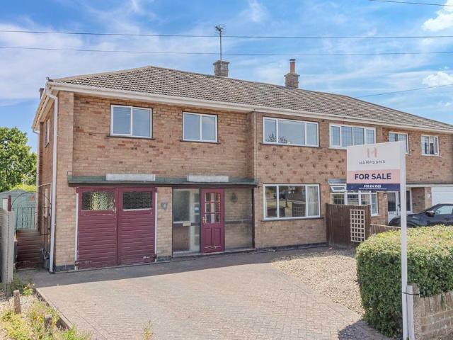 4 bedroom semi detached house for sale