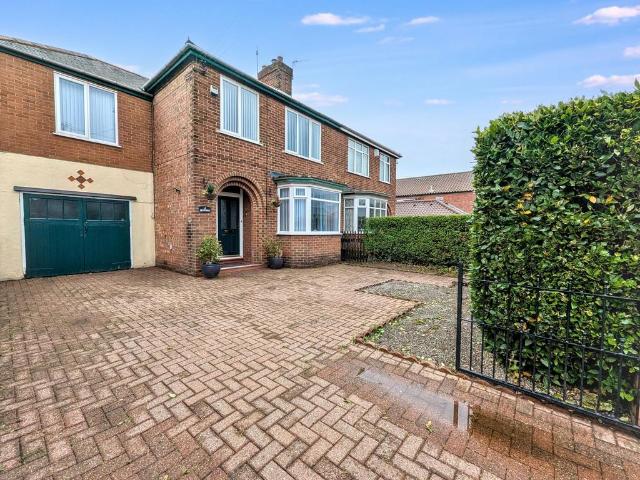 4 bedroom semi detached house for sale