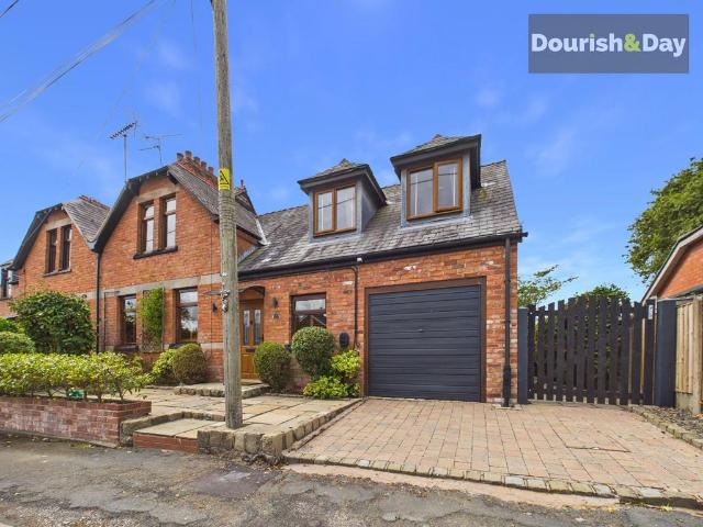 4 bedroom semi detached house for sale