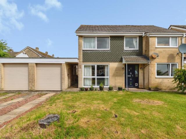 4 bedroom semi detached house for sale