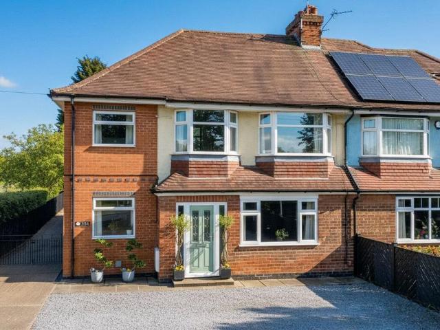 4 bedroom semi detached house for sale
