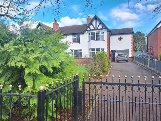 4 bedroom semi detached house for sale