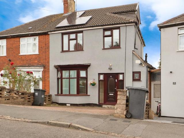 4 bedroom semi detached house for sale