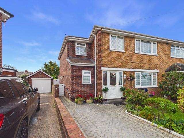 4 bedroom semi detached house for sale