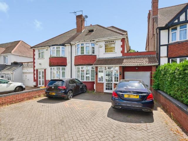4 bedroom semi detached house for sale