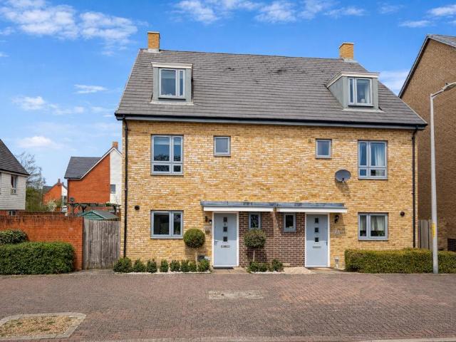 4 bedroom semi detached house for sale