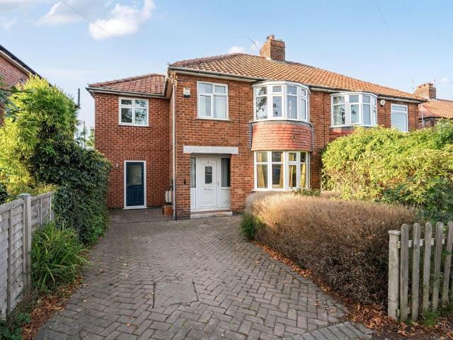 4 bedroom semi detached house for sale
