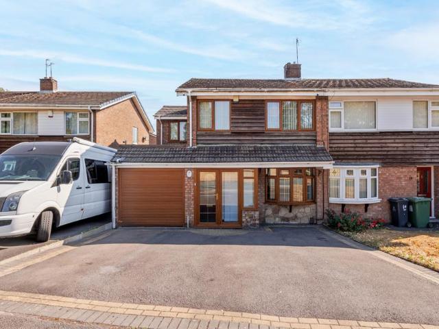 4 bedroom semi detached house for sale