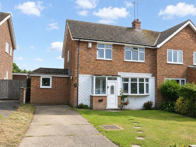 4 bedroom semi detached house for sale