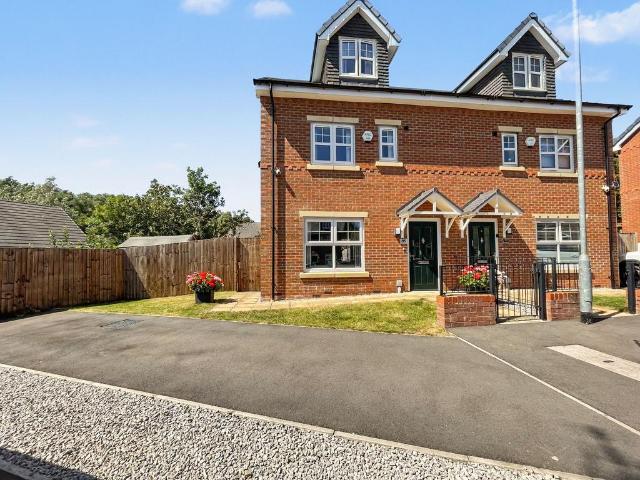 4 bedroom semi detached house for sale