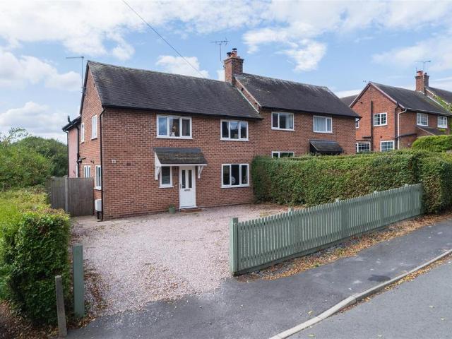 4 bedroom semi detached house for sale