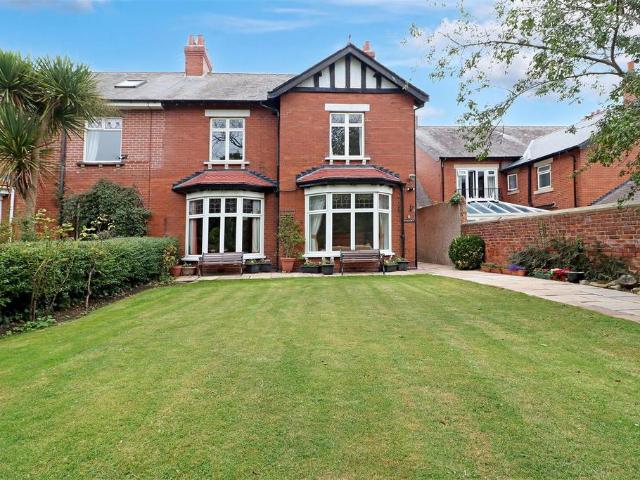 4 bedroom semi detached house for sale