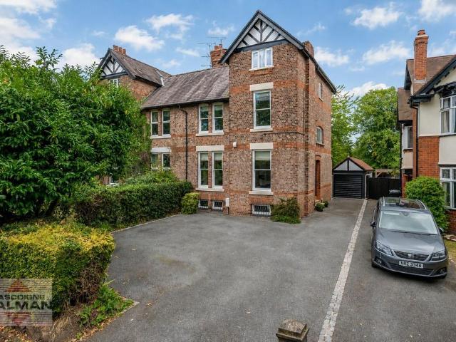 4 bedroom semi detached house for sale
