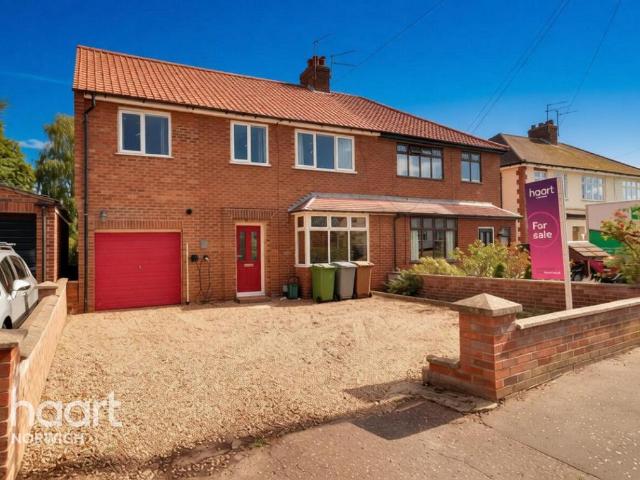 4 bedroom semi detached house for sale