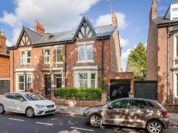 4 bedroom semi detached house for sale