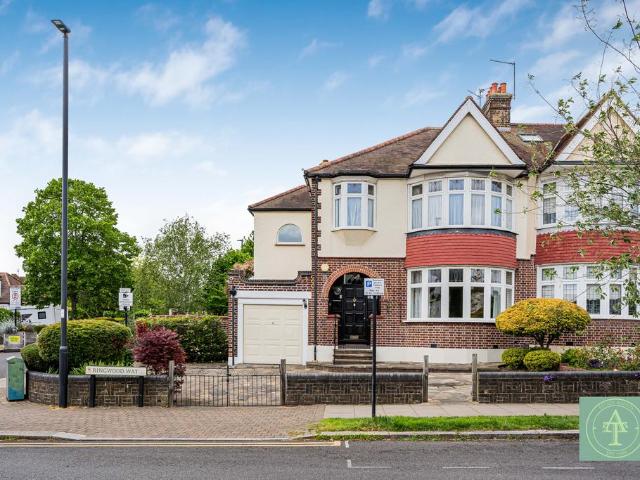 4 bedroom semi detached house for sale