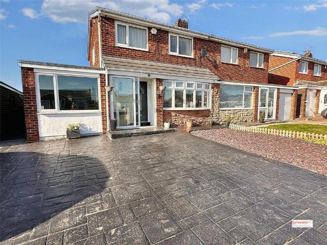 4 bedroom semi detached house for sale