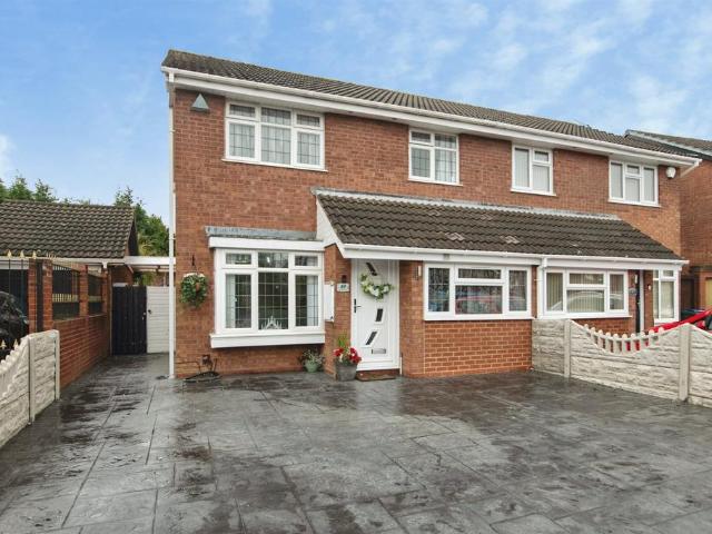 4 bedroom semi detached house for sale