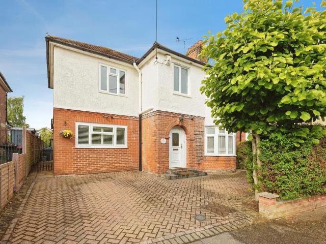 4 bedroom semi detached house for sale