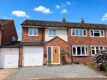 4 bedroom semi detached house for sale