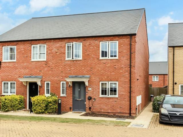 4 bedroom semi detached house for sale