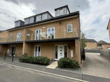 4 bedroom semi detached house for sale