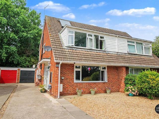 4 bedroom semi detached house for sale