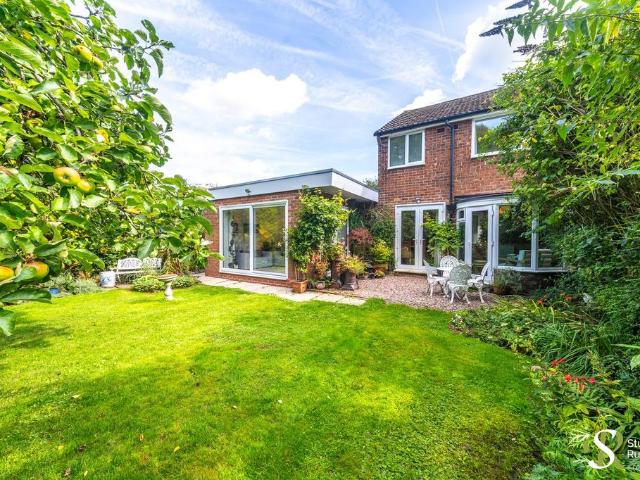 4 bedroom semi detached house for sale
