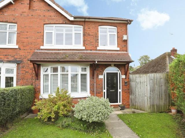 4 bedroom semi detached house for sale