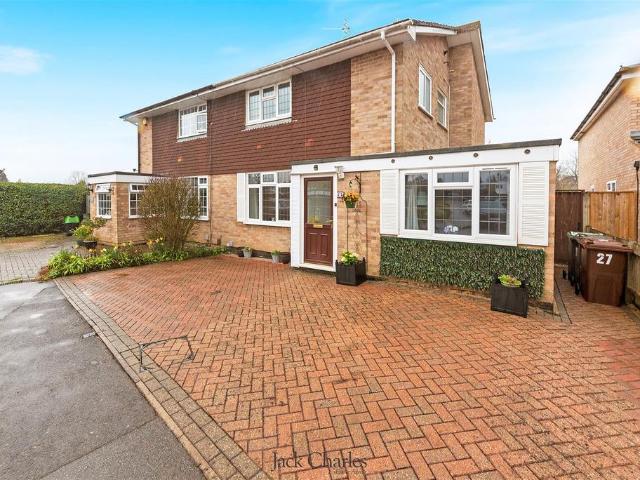 4 bedroom semi detached house for sale