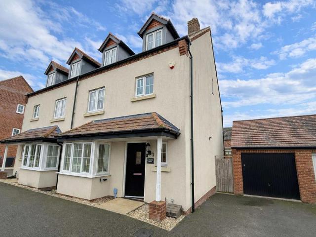 4 bedroom semi detached house for sale