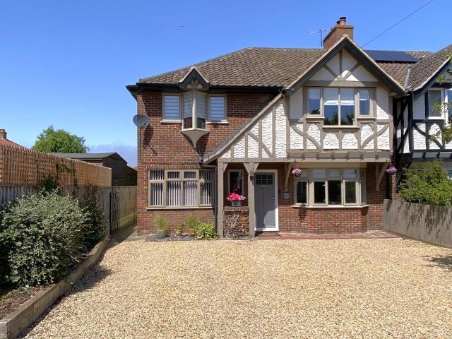 4 bedroom semi detached house for sale