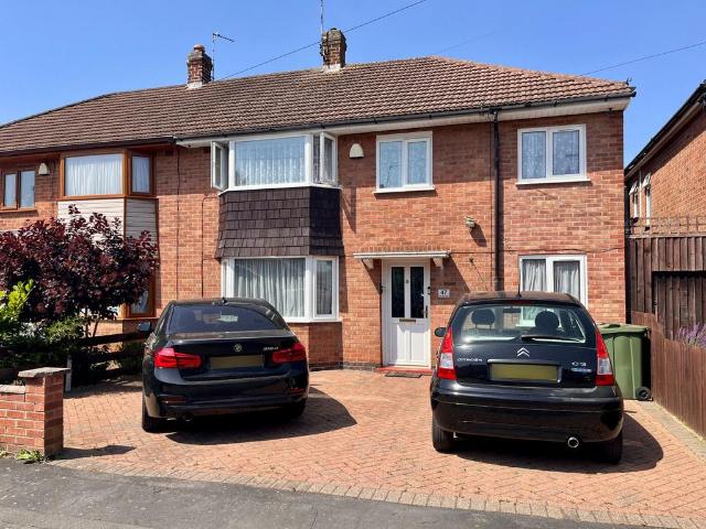 4 bedroom semi detached house for sale