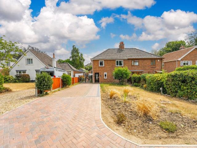 4 bedroom semi detached house for sale