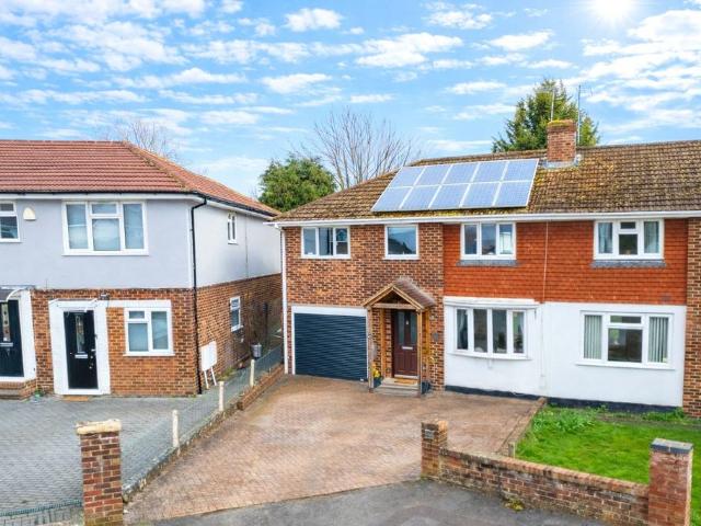 4 bedroom semi detached house for sale