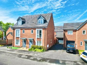 4 bedroom semi detached house for sale