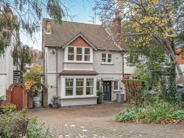 4 bedroom semi detached house for sale