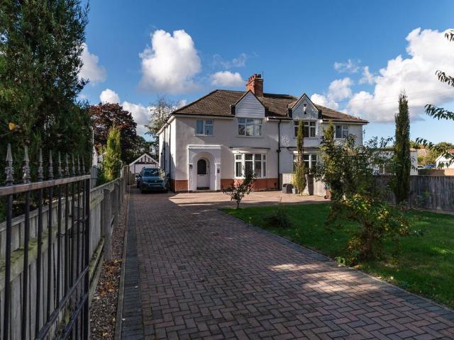 4 bedroom semi detached house for sale
