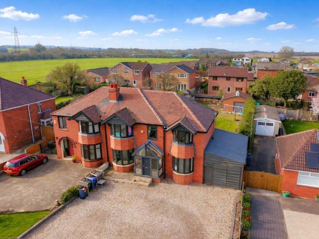 4 bedroom semi detached house for sale