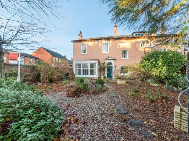 4 bedroom semi detached house for sale