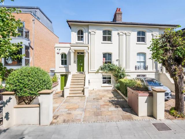 4 bedroom semi detached house for sale