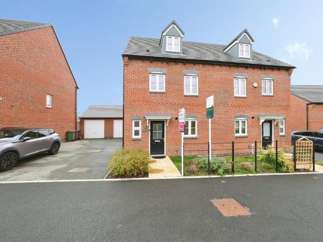 4 bedroom semi detached house for sale