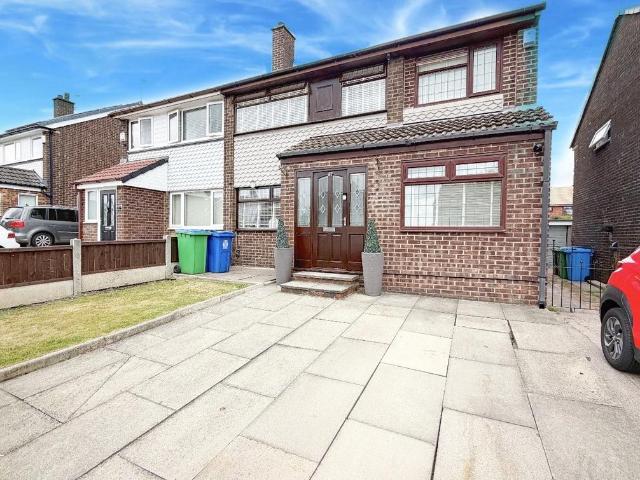 4 bedroom semi detached house for sale
