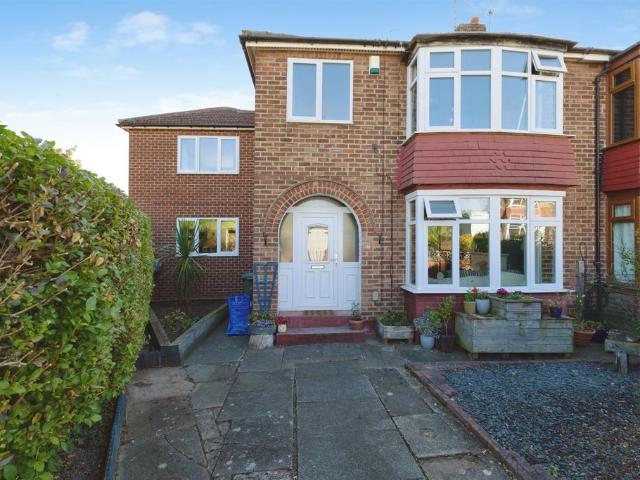 4 bedroom semi detached house for sale