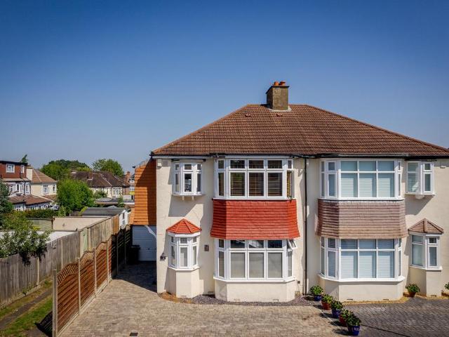 4 bedroom semi detached house for sale