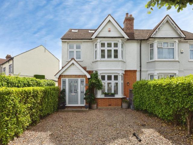 4 bedroom semi detached house for sale